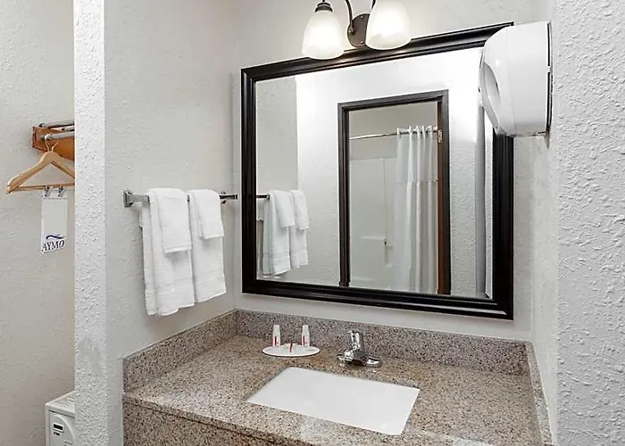 Baymont By Wyndham Hotel