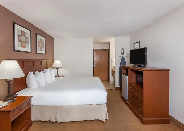 Hotel Baymont By Wyndham Tuscola