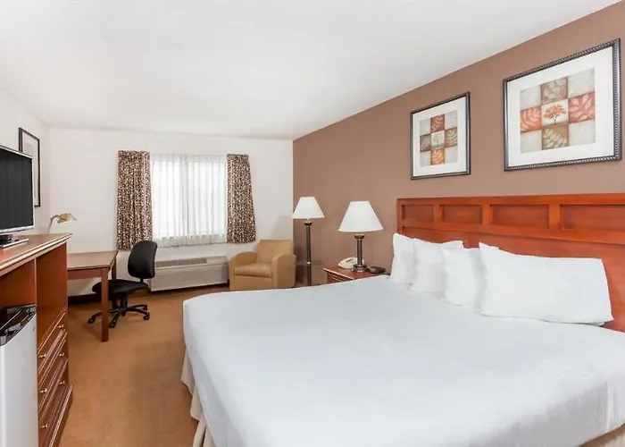 Baymont By Wyndham